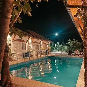 Guest house Lord Byron, Tepelene